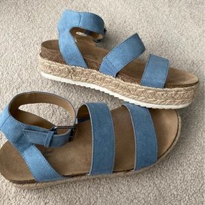 Buckle platform  espadrilles